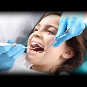 درمانگاه تخصصی دندانپزشکی ریحانه